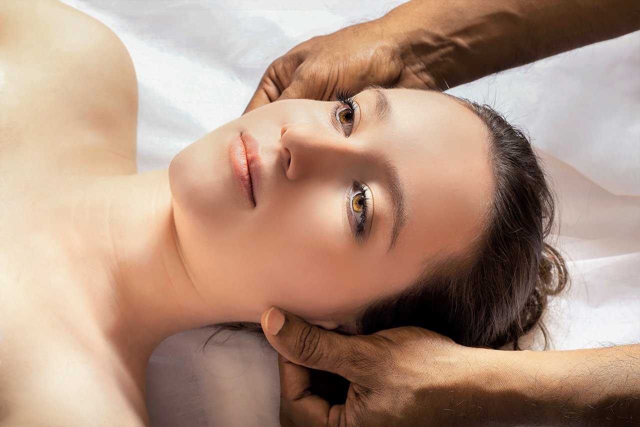 head massage, ayurveda, relaxation.jpg